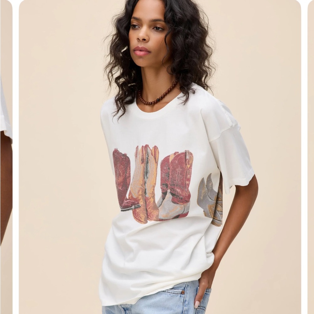 Daydreamer Kick Off Your Boots Merch Tee - Picture 3 of 5